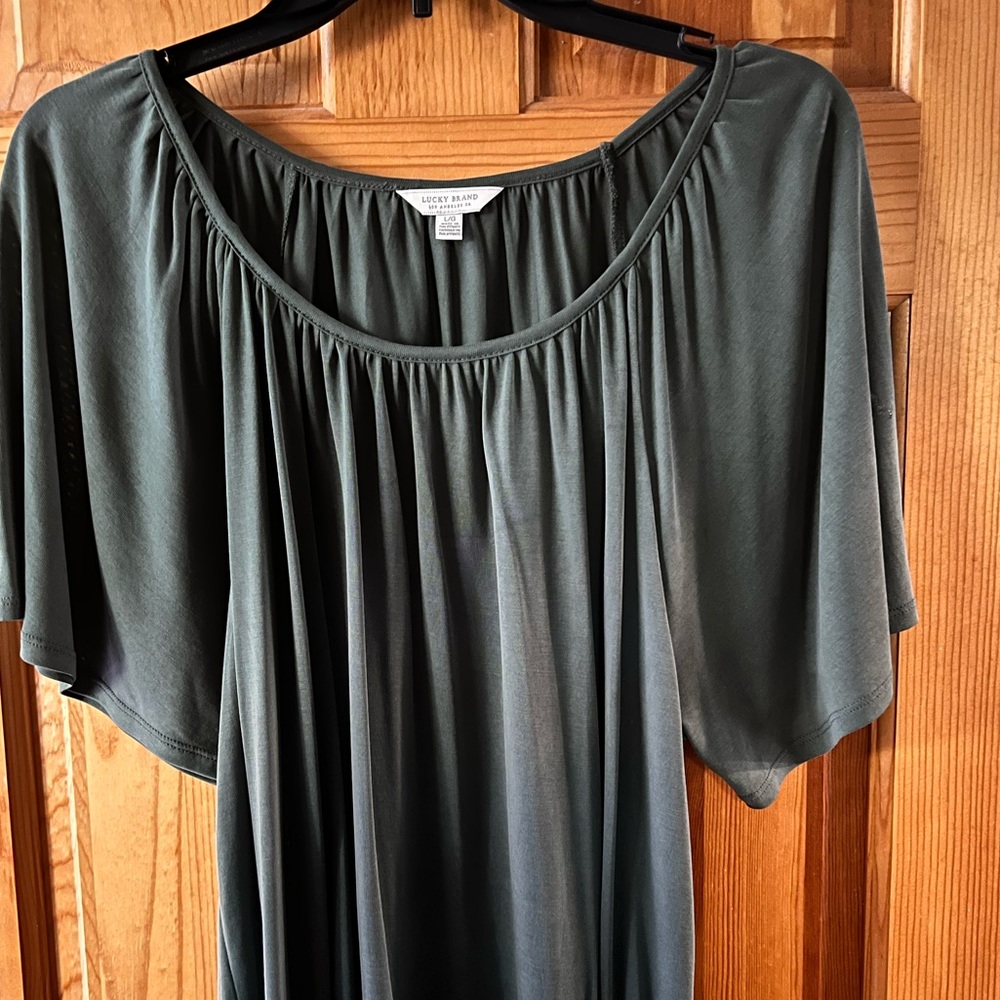 Lucky Brand size Large women’s shirt. Green